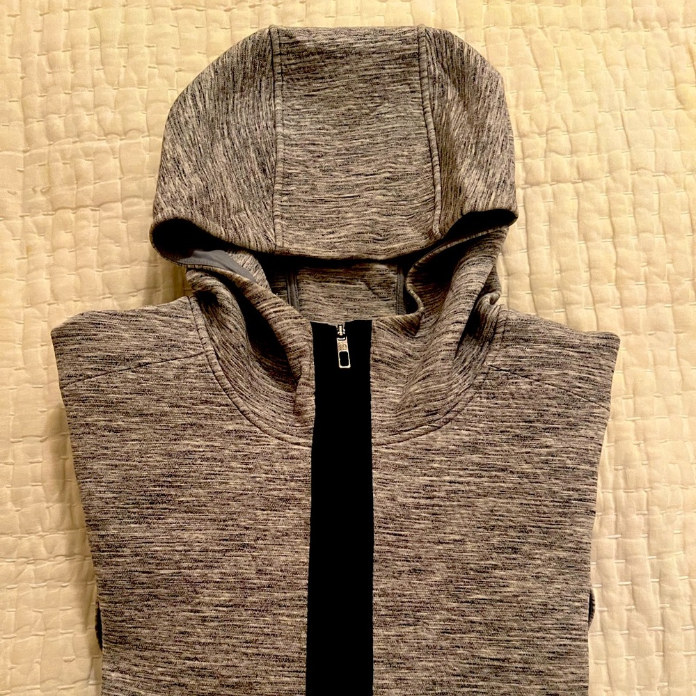 LuluLemon Mens Gray Zip Jacket
